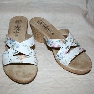 Easy Street Juliet wedges- NEW condition!